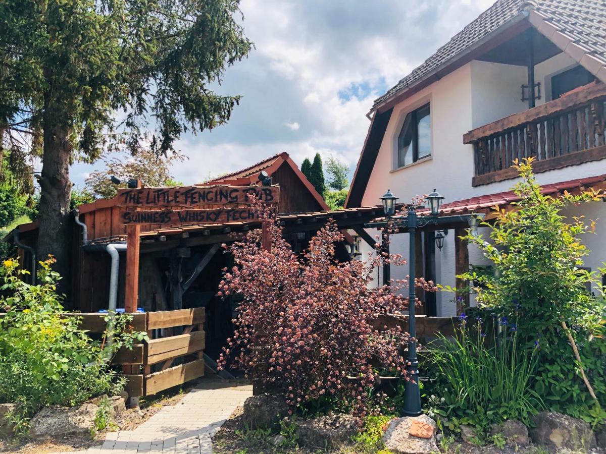 Hotel Weisse Muehle Breitenworbis Buitenkant foto